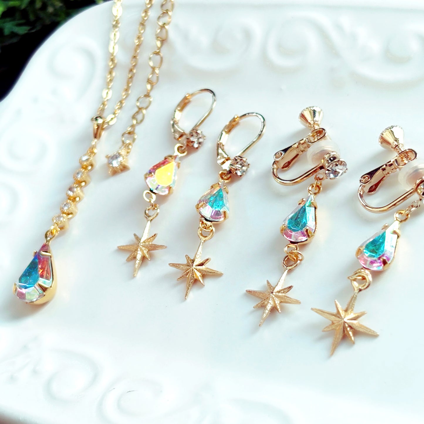 まいにち魔法限定〈オーロラの雫セット〉ペンダント＆ピアス/イヤリング