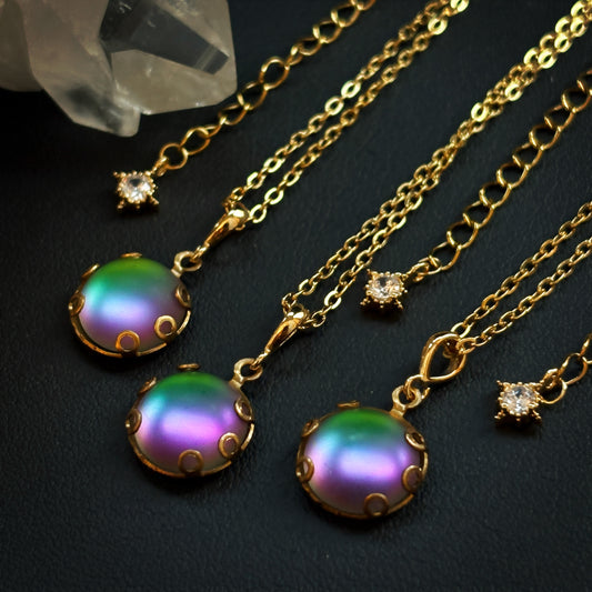 新作〈薄明の森〉ペンダント