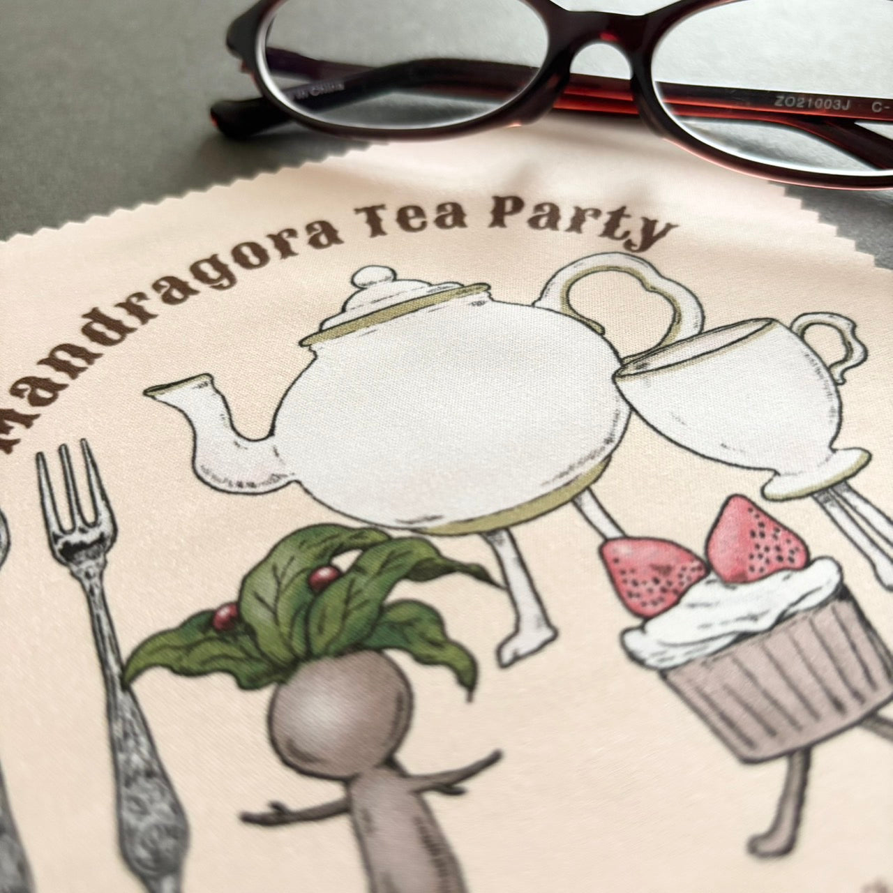 マンドラゴラのお茶会 クリーニングクロス