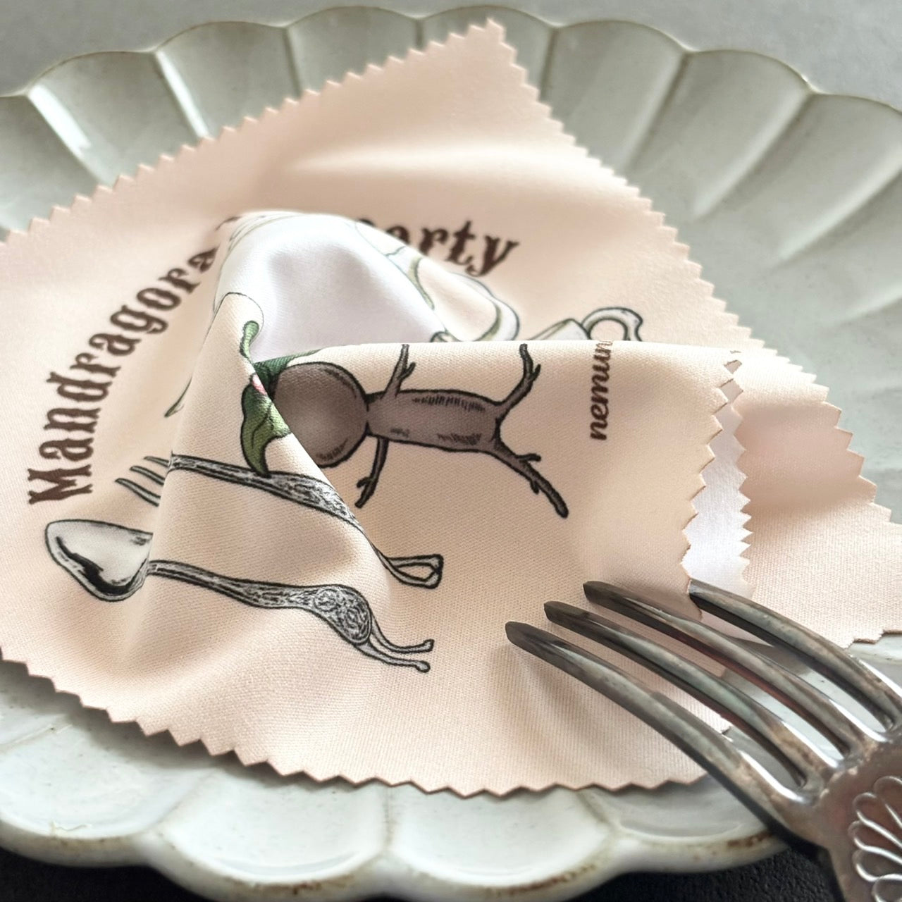 マンドラゴラのお茶会 クリーニングクロス