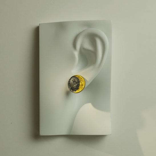 Leather Moon ピアス／イヤリング　満月×三日月ペア