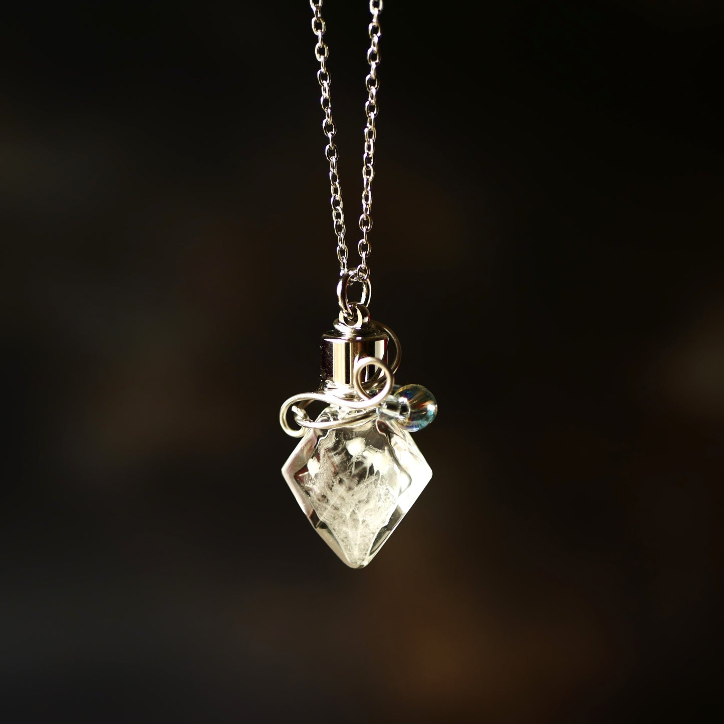 ストームグラス「エーデルヴァイス」　ダイヤボトル ネックレス
