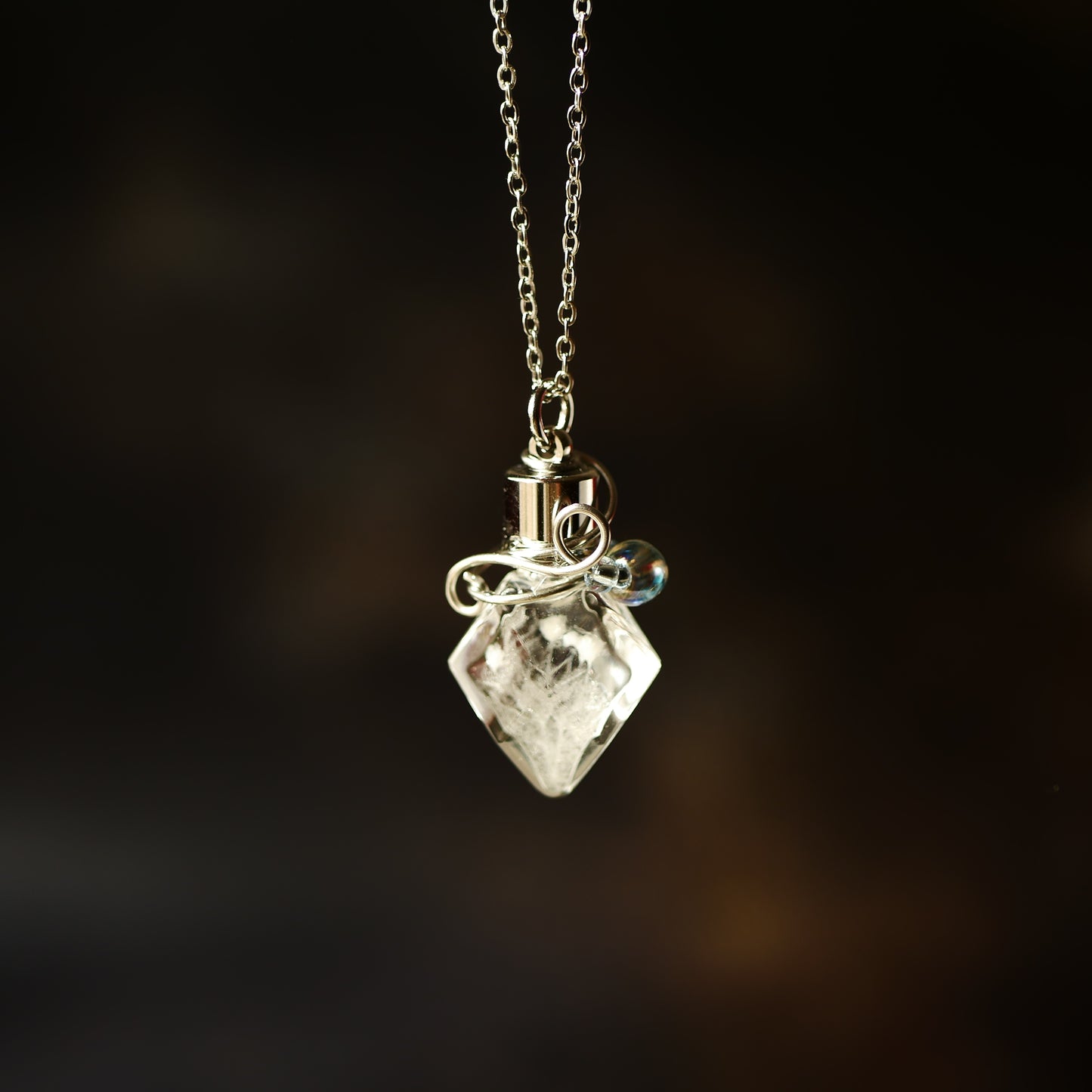 ストームグラス「エーデルヴァイス」　ダイヤボトル ネックレス