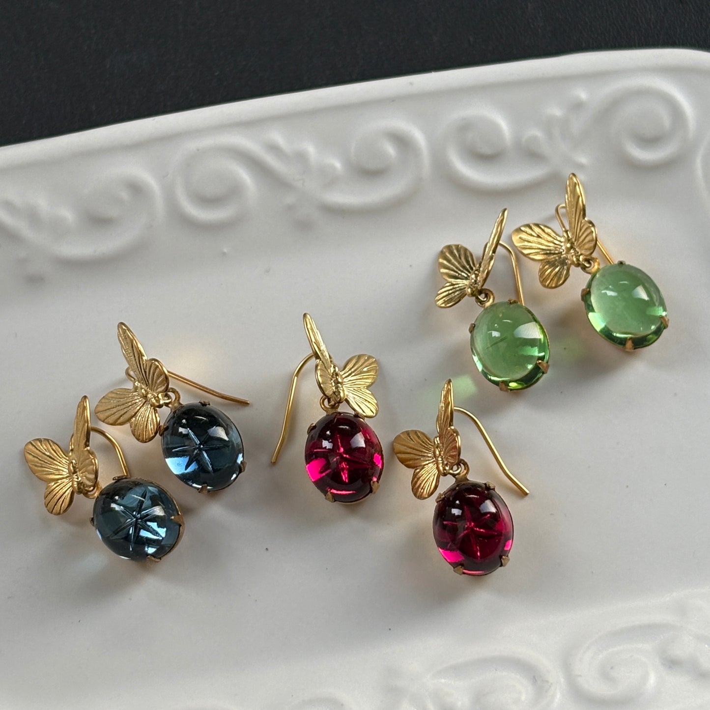 蝶と星の耳飾り（ピアス/イヤリング）