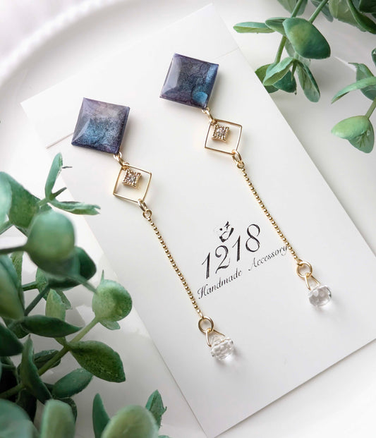 宇宙の色を切り取って　イヤリング・ピアス