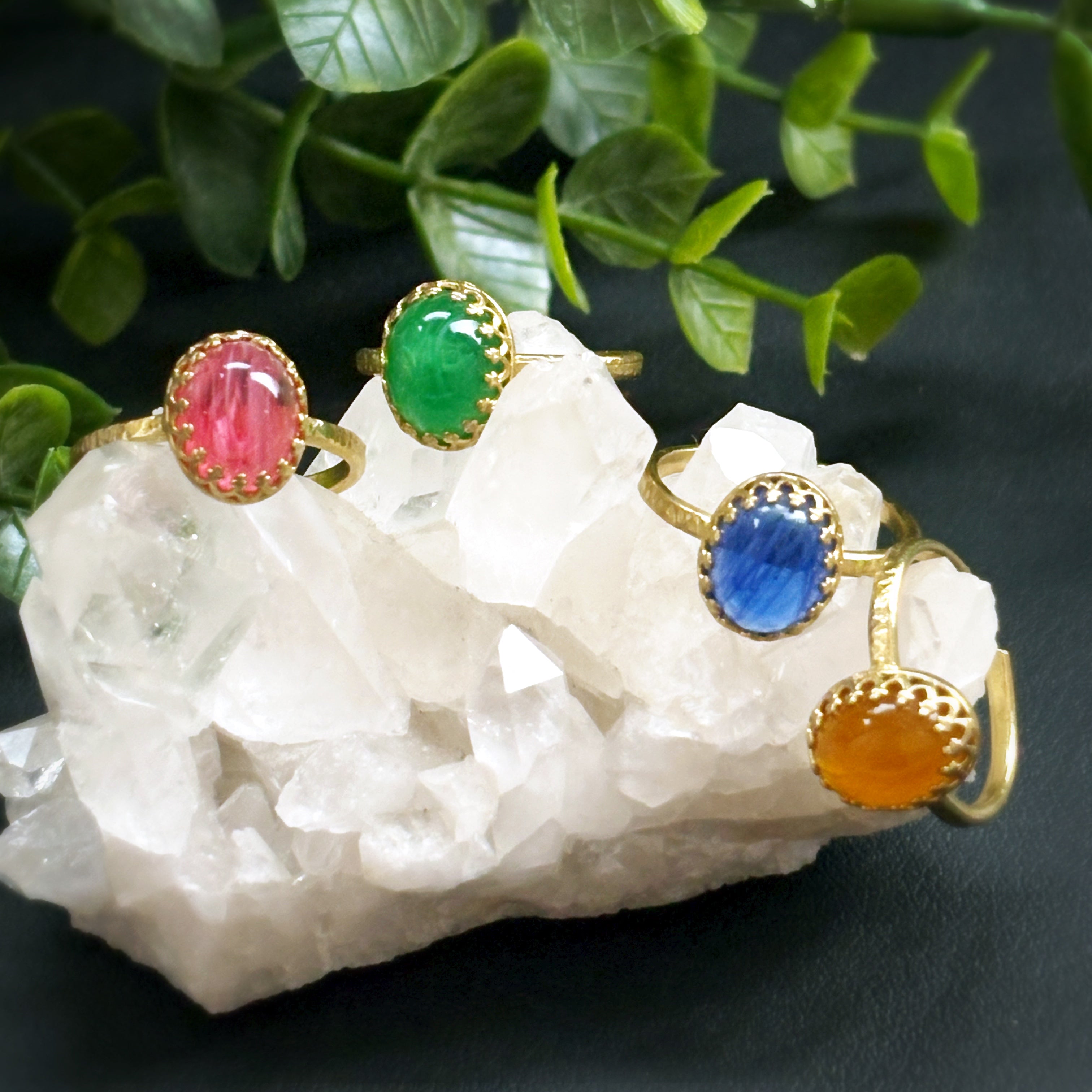 妖精の棲む森で見つけた宝石リング〈四色の泉〉 – 宙フェス夜市