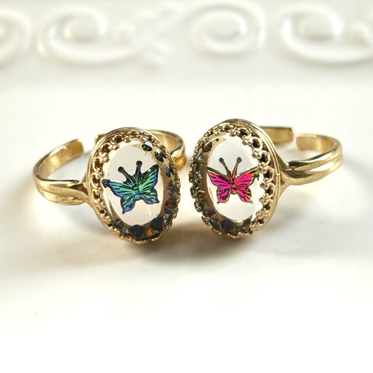 妖精の棲む森で見つけた宝石リング〈蝶のアミュレット〉