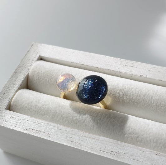 夜空とオーロラ ガラスのフォークリング