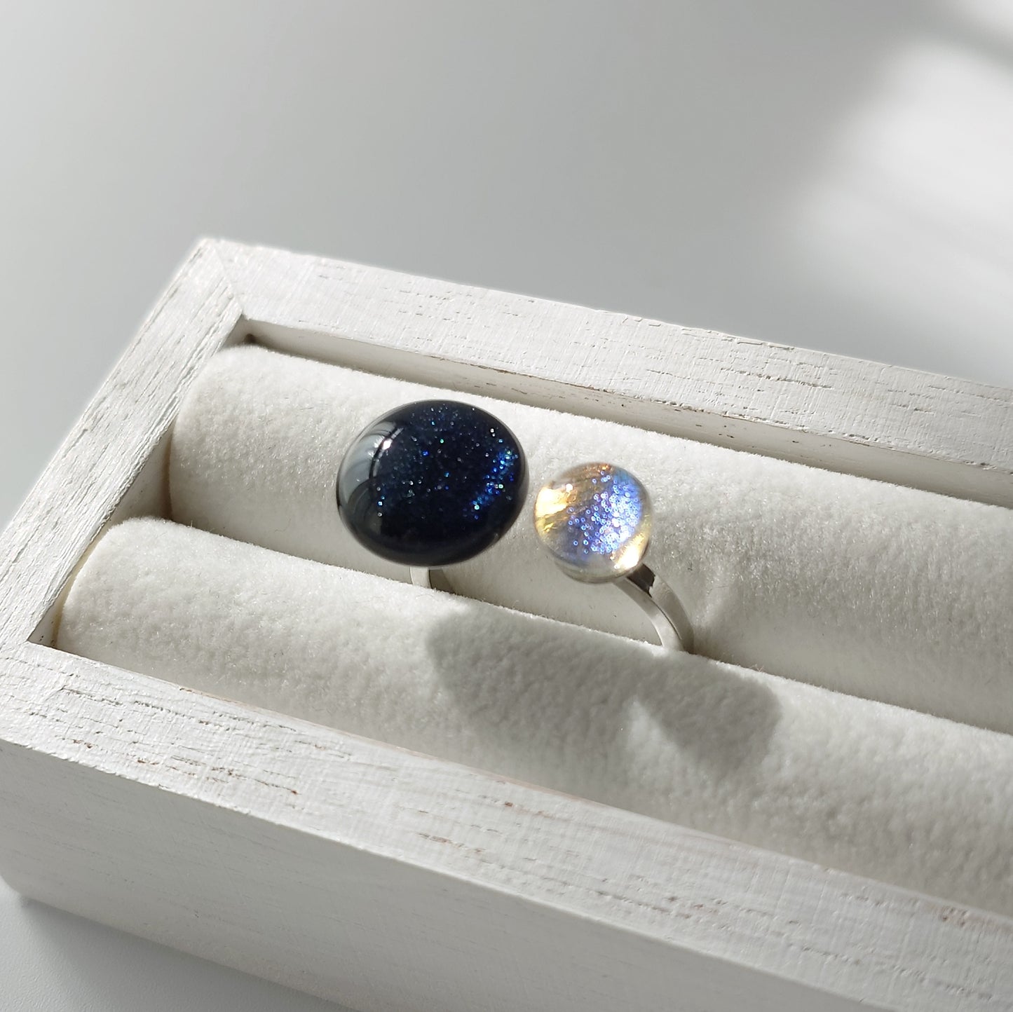 夜空とオーロラ ガラスのフォークリング