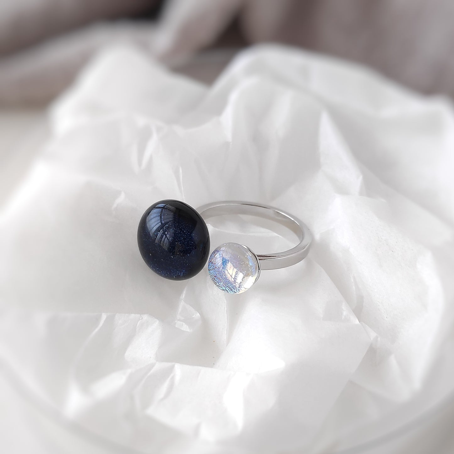 夜空とオーロラ ガラスのフォークリング