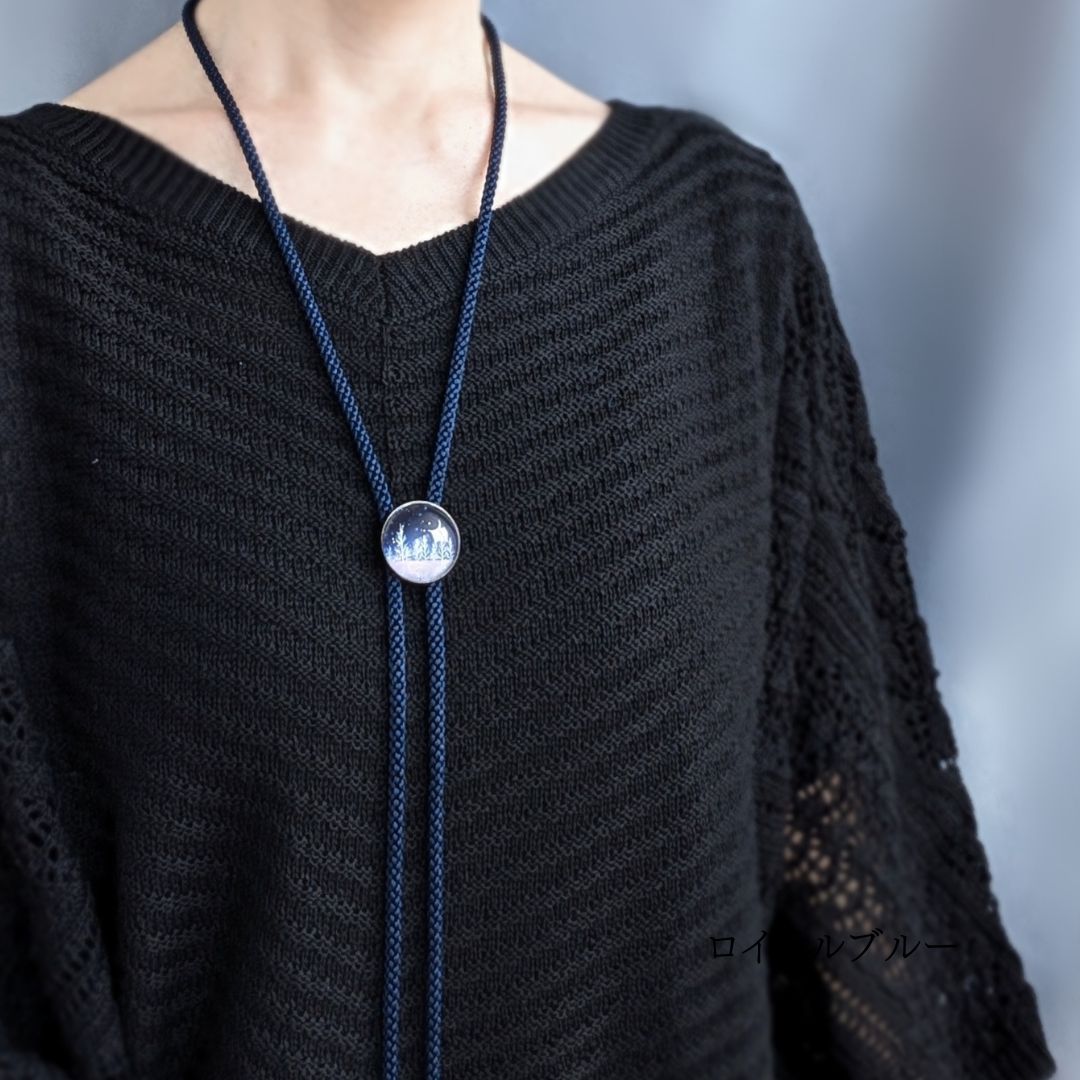 雪夜のループタイ