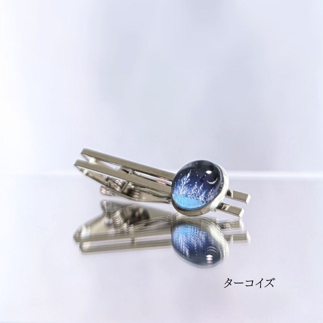 雪夜のネクタイピン