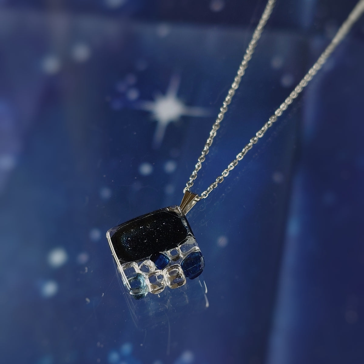 『夜空』キラキラガラスのネックレス Sサイズsquare