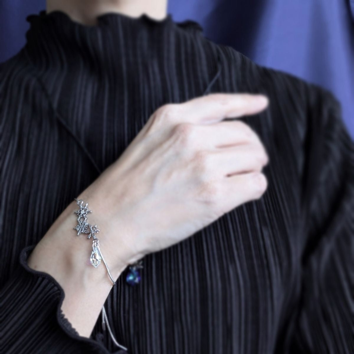 雪染めの夜空　ブレスレット