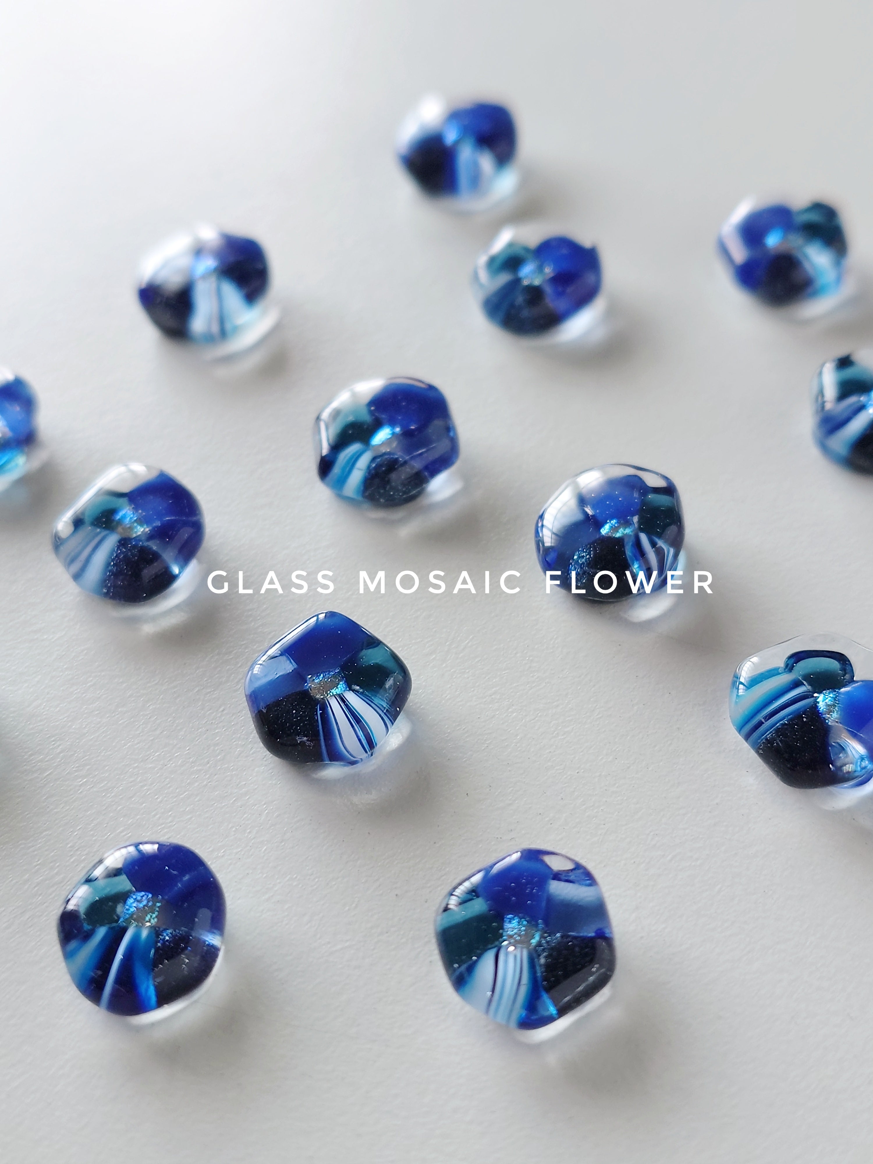 夜花』mosaic flower ガラスのピアス / イヤリング – 宙フェス夜市