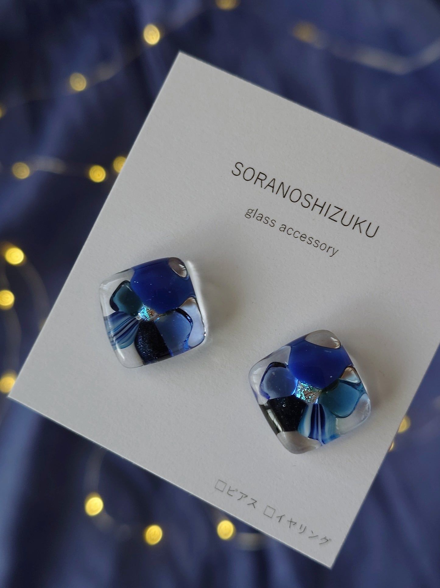 『夜花』square flower ガラスのピアス / イヤリング