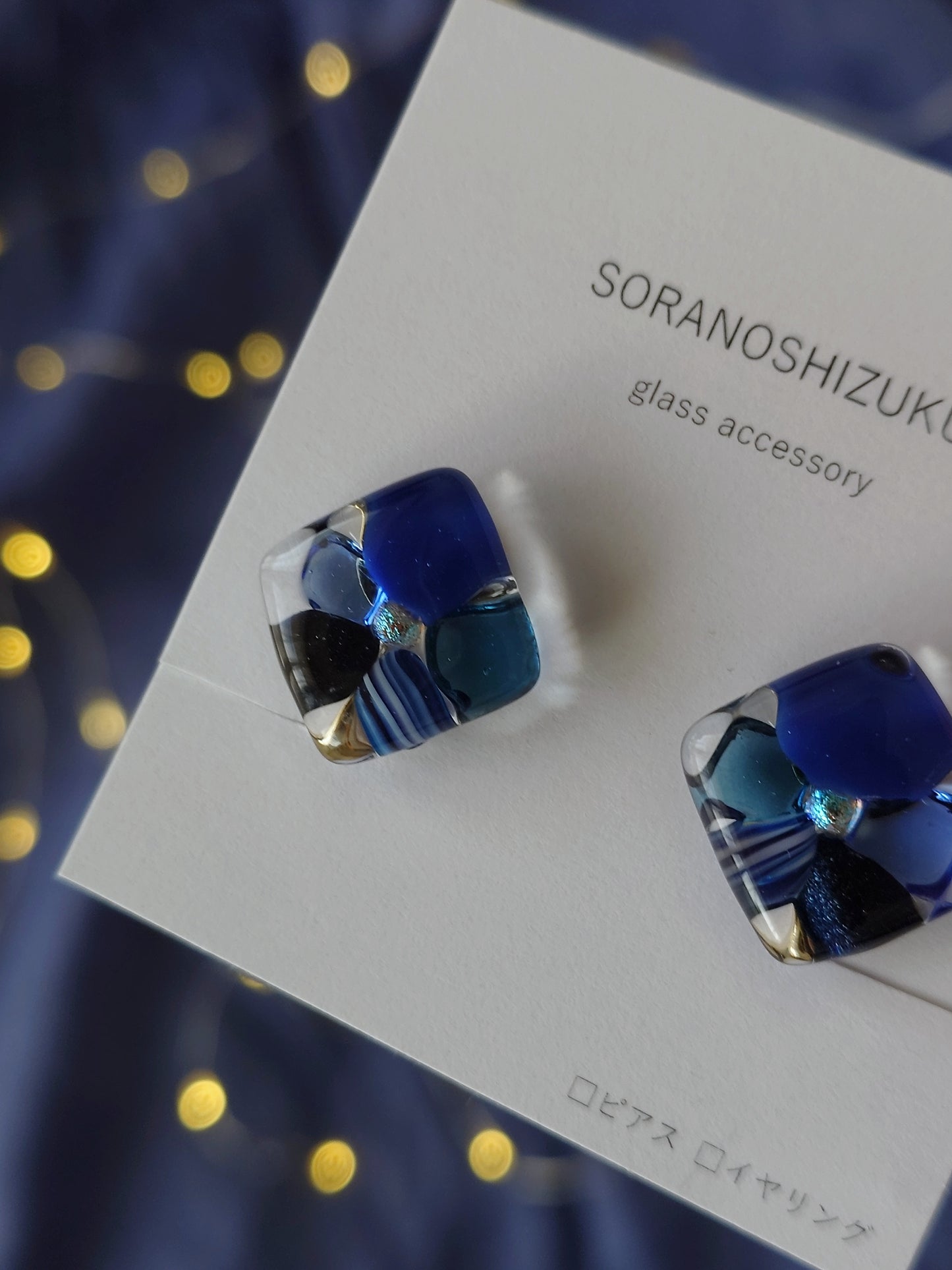 『夜花』square flower ガラスのピアス / イヤリング