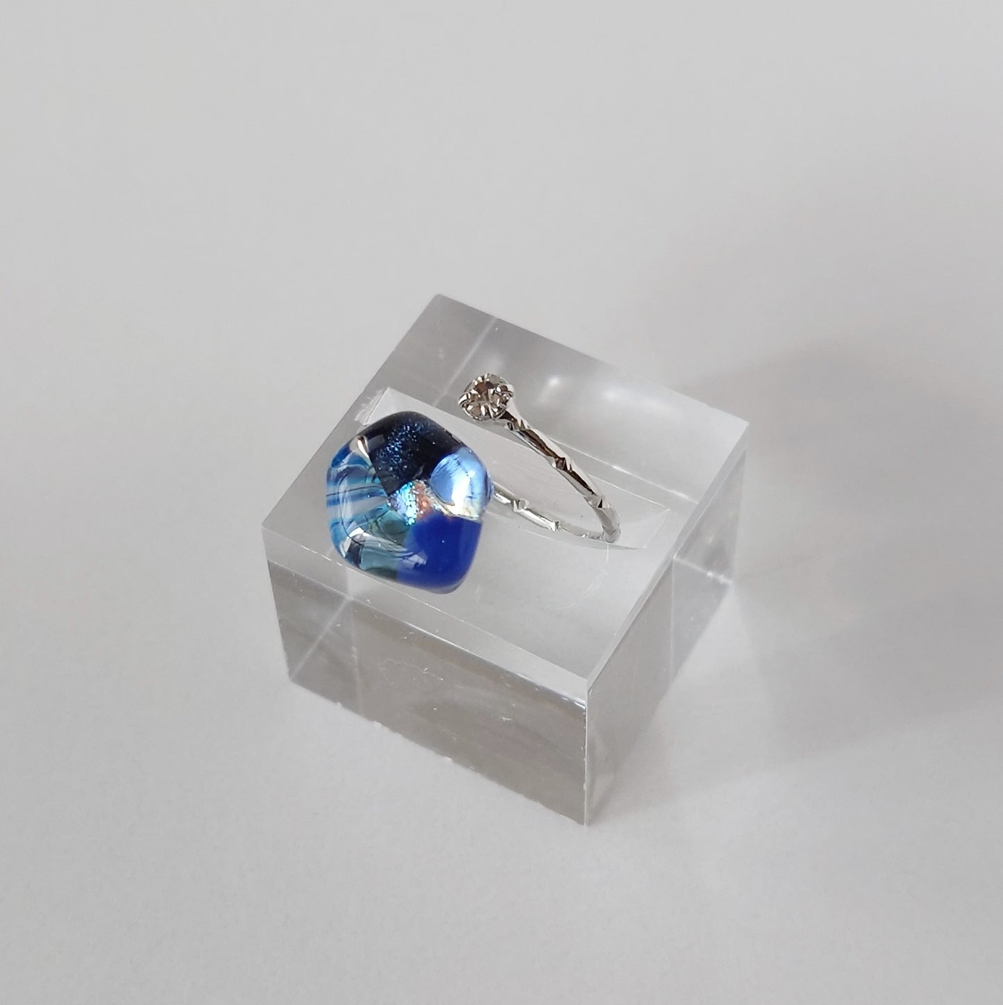 『夜花』mosaic flower ガラスのリング