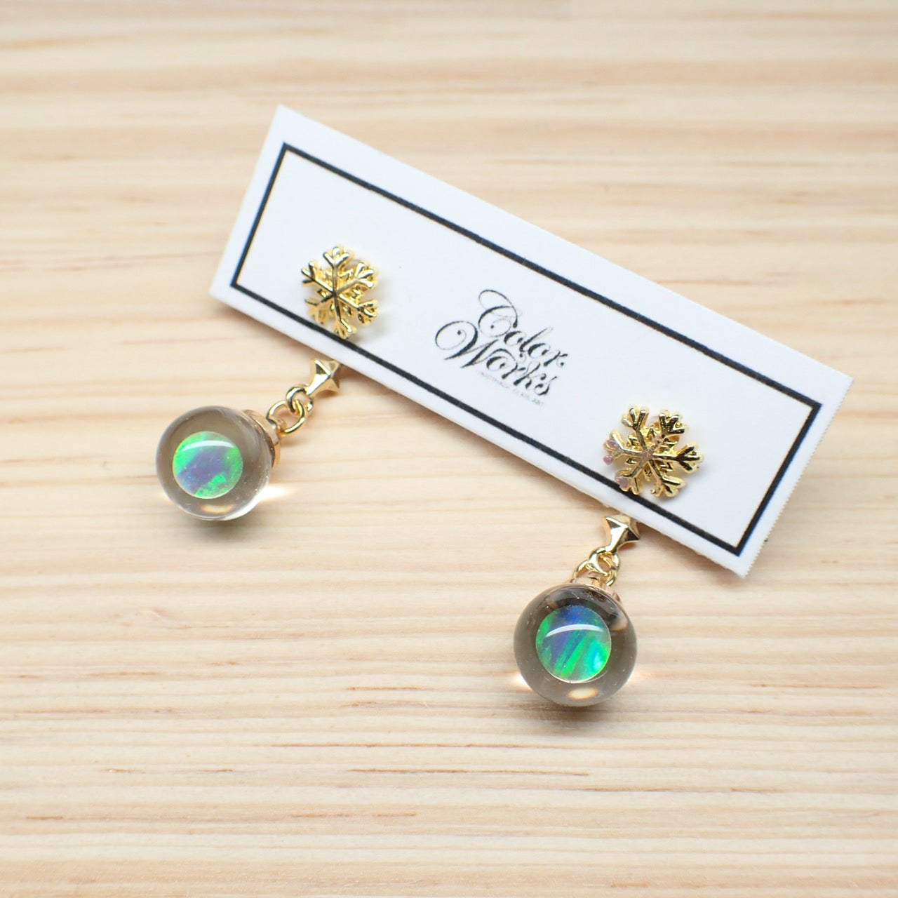 【冬限定】地球 -Star Blue- / オパールピアス /‐Snow‐