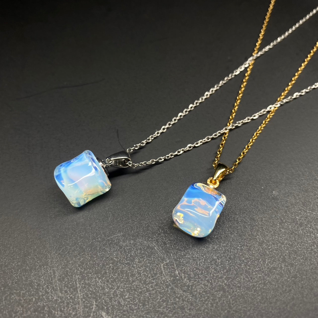 「氷星」ガラスペンダント