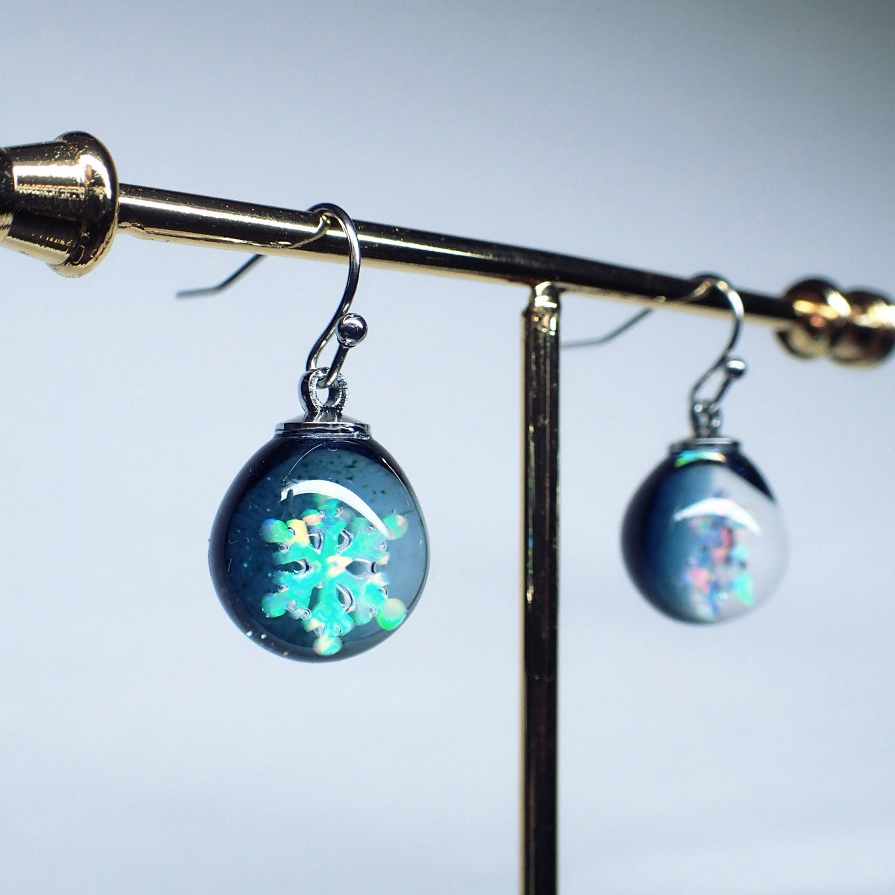 「雪の雫」ガラスピアス/イヤリング