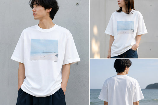 【 100枚限定 】灯台のある浜辺を描いたTシャツ