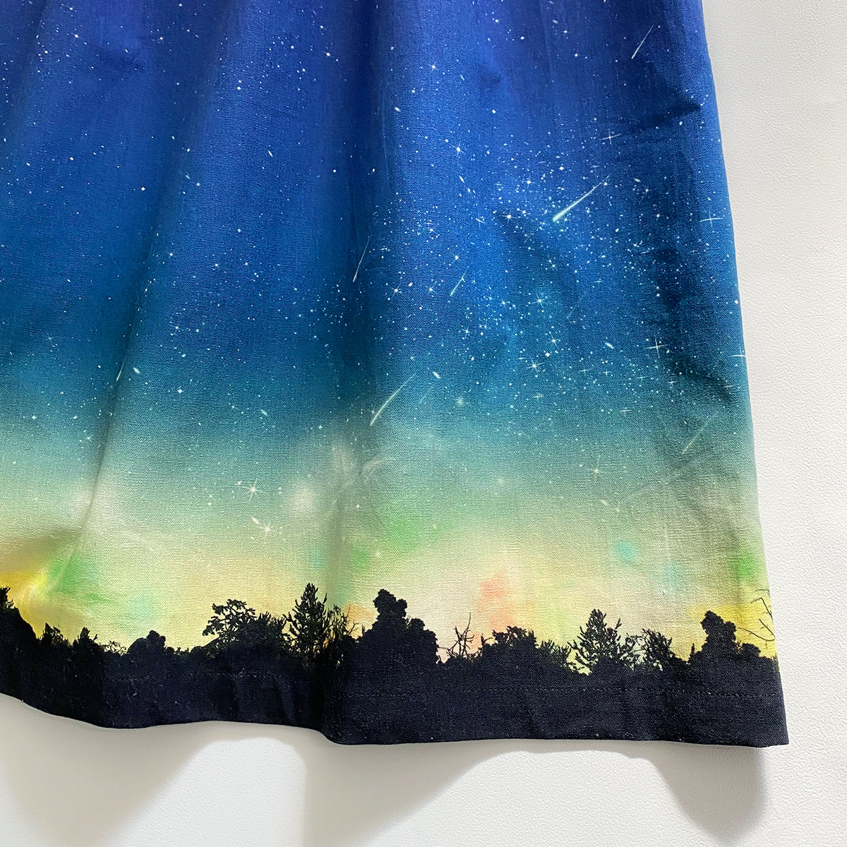 夜空を着飾る 流星柄/Vネックジャンパースカート ワンピース
