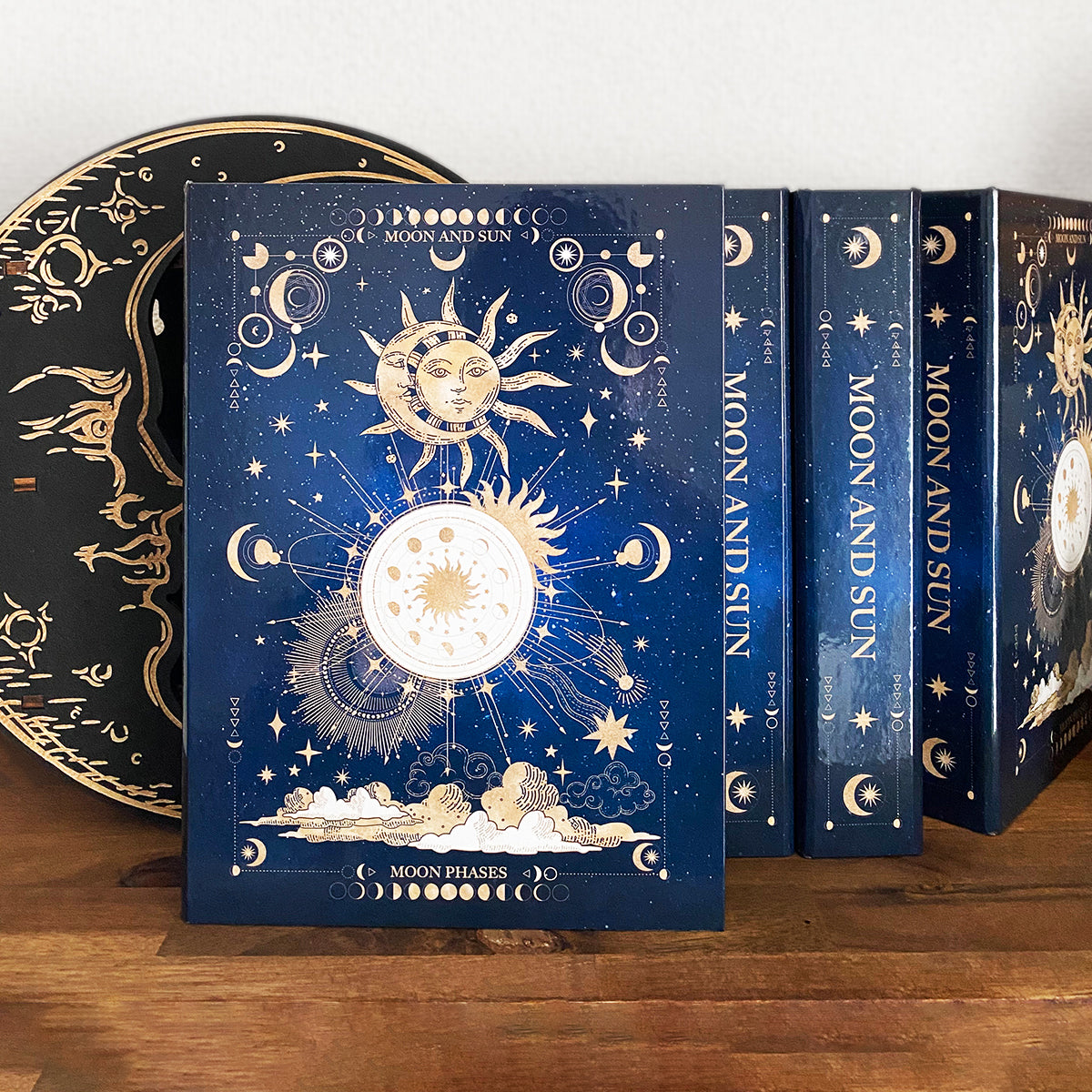【小物入れ】魔法の本のようなブックボックス 月と太陽、始まりの物語 MOONu0026SUN