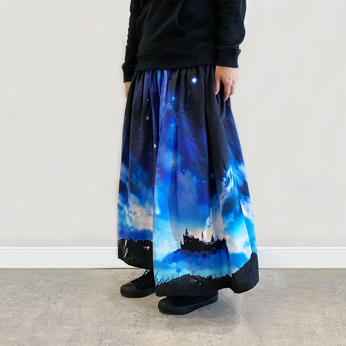 幻想的な青の世界・星空の彼方/ギャザースカート