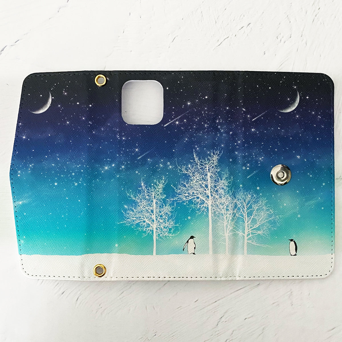 【三つ折り手帳型スマホケース/ショルダーストラップ付き】冬の星空（iPhone）