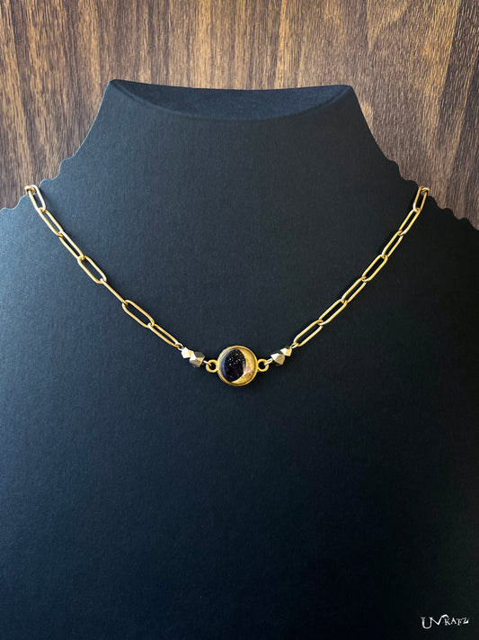 "crescent moon"チョーカーネックレス